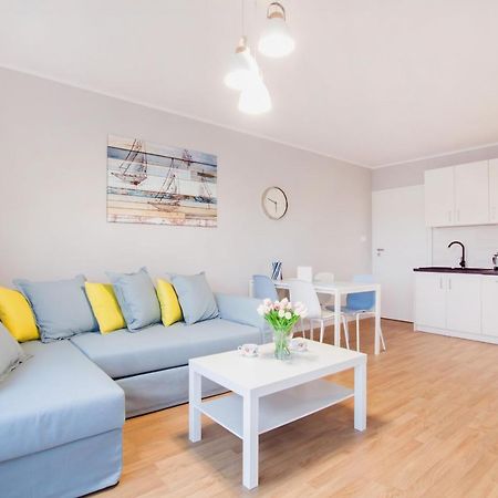 Apartments Gdynia Na Fali With Free Parking By Noclegi Renters Exteriér fotografie